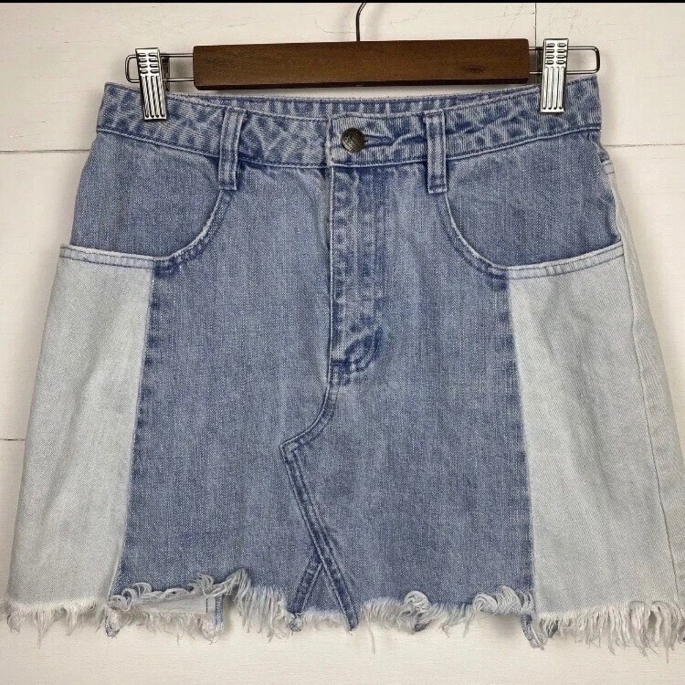 Free People Skirt Womens 4 Mini Jean Blue 2-Tone Denim Patchwork Raw Hem Y2K